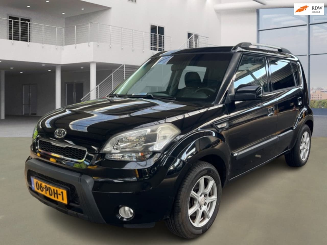 Kia Soul - 1.6 X-ecutive NAVI CRUISE 2 X SLEUTELS AIRCO - AutoWereld.nl
