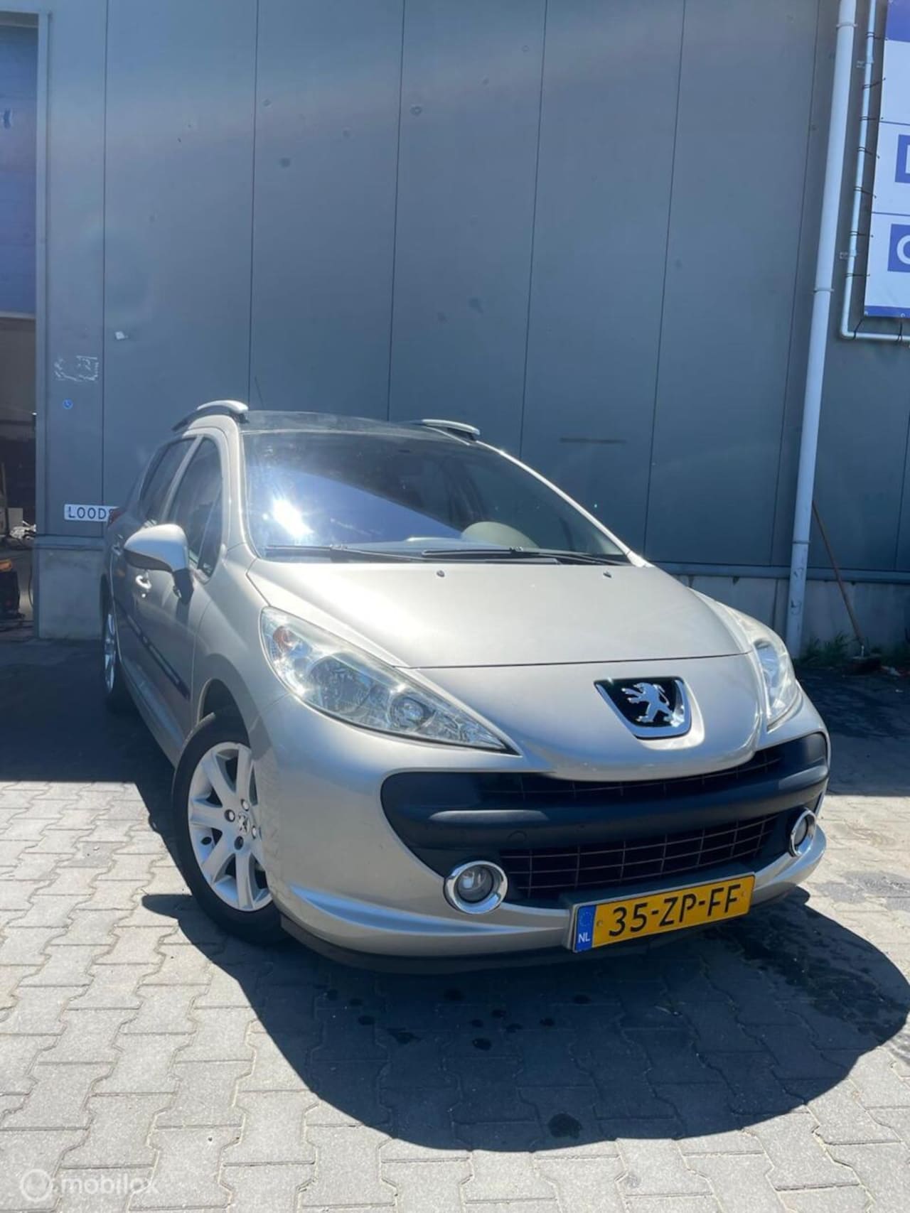 Peugeot 207 SW - 1.6 VTi XS 1.6 VTi XS - AutoWereld.nl