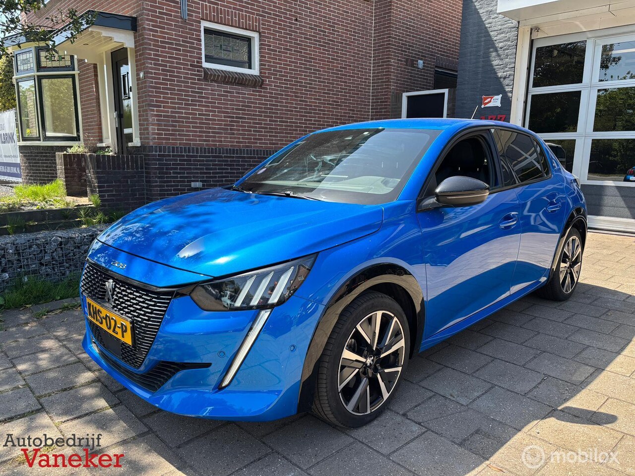 Peugeot 208 - 1.2 PureTech GT Pack|Vertigo Blue|Carplay|Camera - AutoWereld.nl