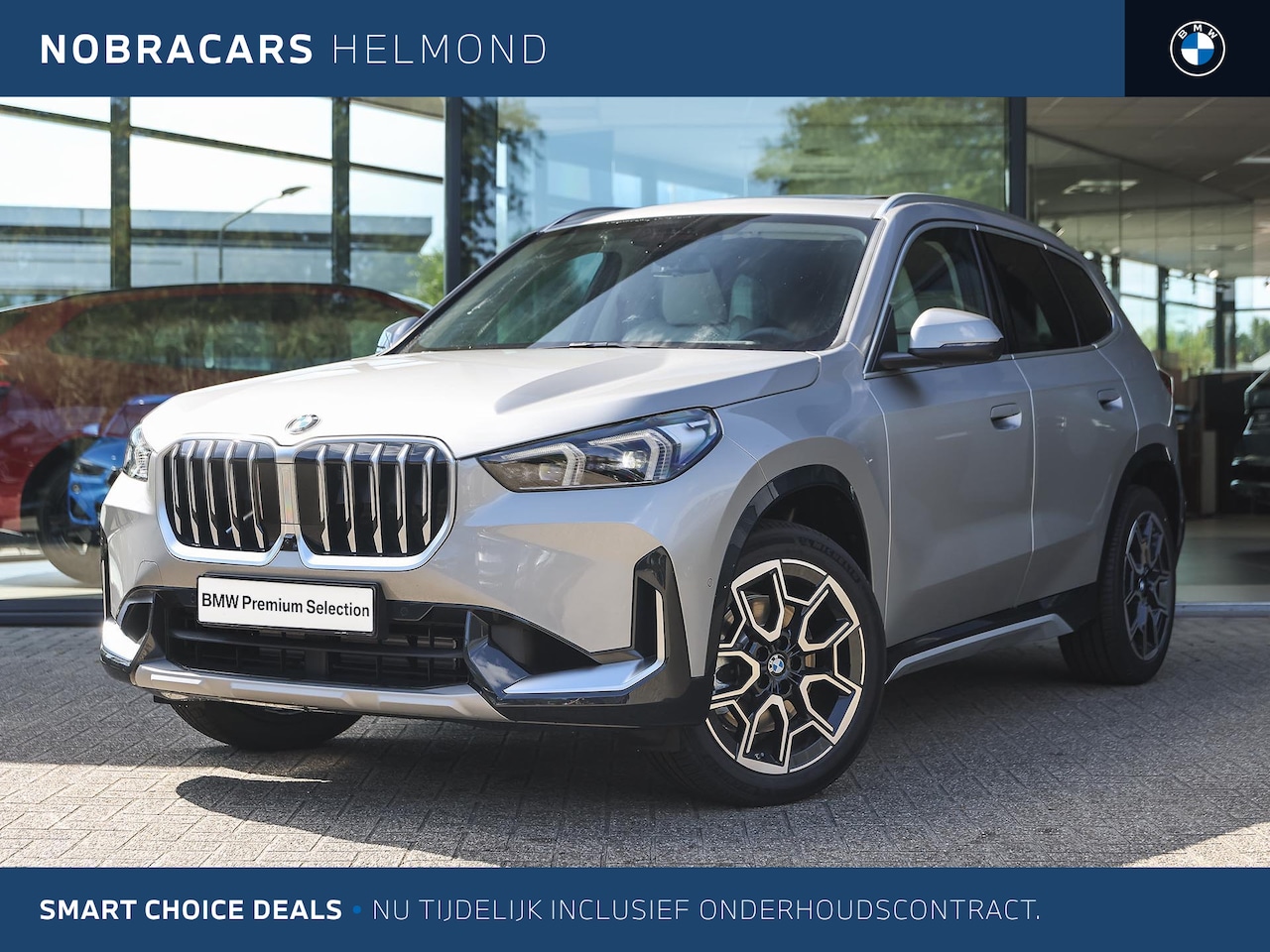 BMW X1 - xDrive23i Automaat / Panoramadak / Trekhaak / Sportstoelen / Adaptieve LED / Comfort Acces - AutoWereld.nl