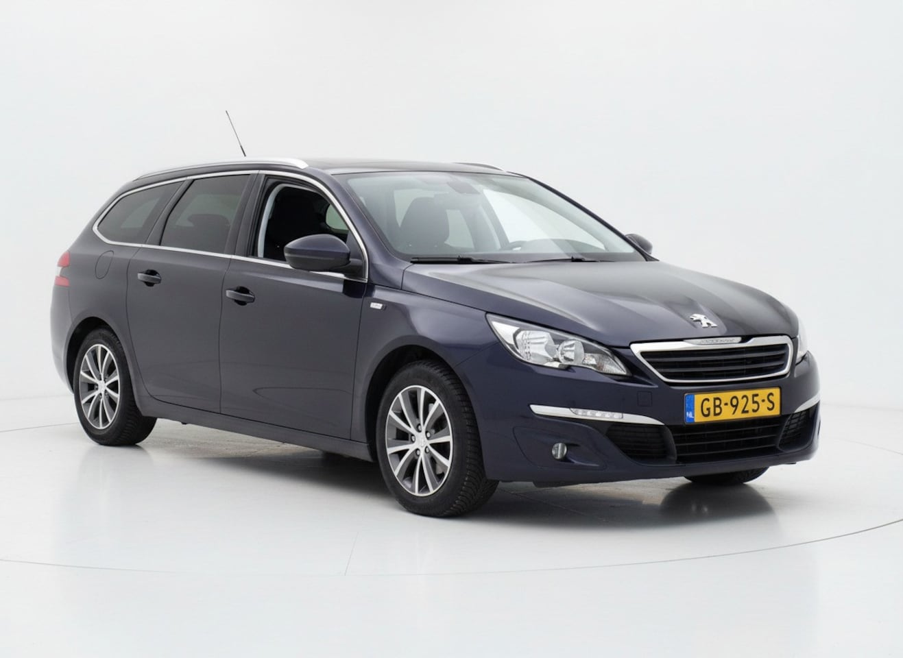 Peugeot 308 SW - 1.2 PureTech Style|Cruise|Camera|Trekhaak|DAB - AutoWereld.nl