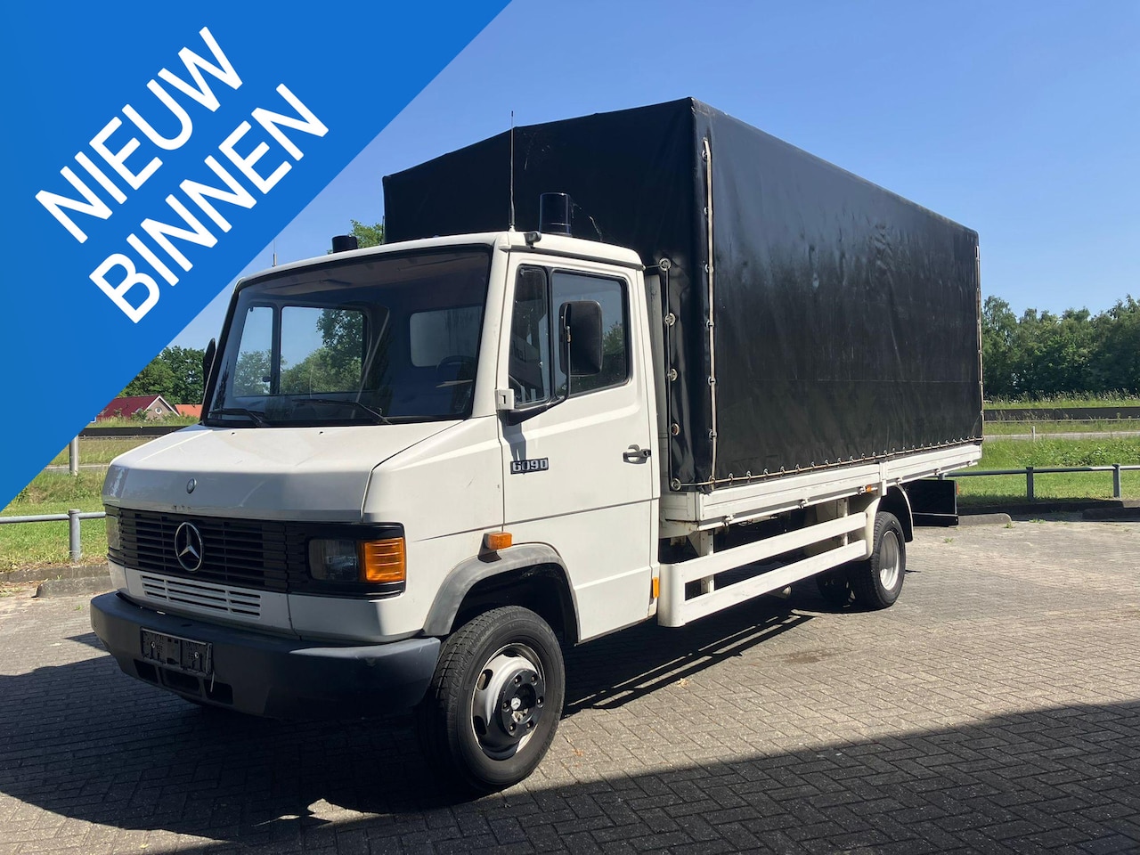 Mercedes-Benz 609 - Bestelwagen Pick-up laadbak D 131000KM! UNIEK! - AutoWereld.nl
