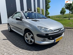 Peugeot 206 CC - 1.6-16V Roland Garros Airco-Leder-Trekhaak