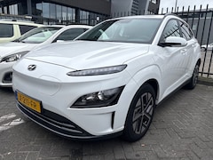 Hyundai Kona Electric - EV Pure 64 kWh 204pk | Camera | Carplay | Adaptive cruise controle | Keyless entry | 17''