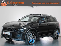 Lynk & Co 01 - 1.5 Zwart Plafond, Panoramadak, 360Camera, Apple Carplay/Android Auto, BTW auto, Black Edi