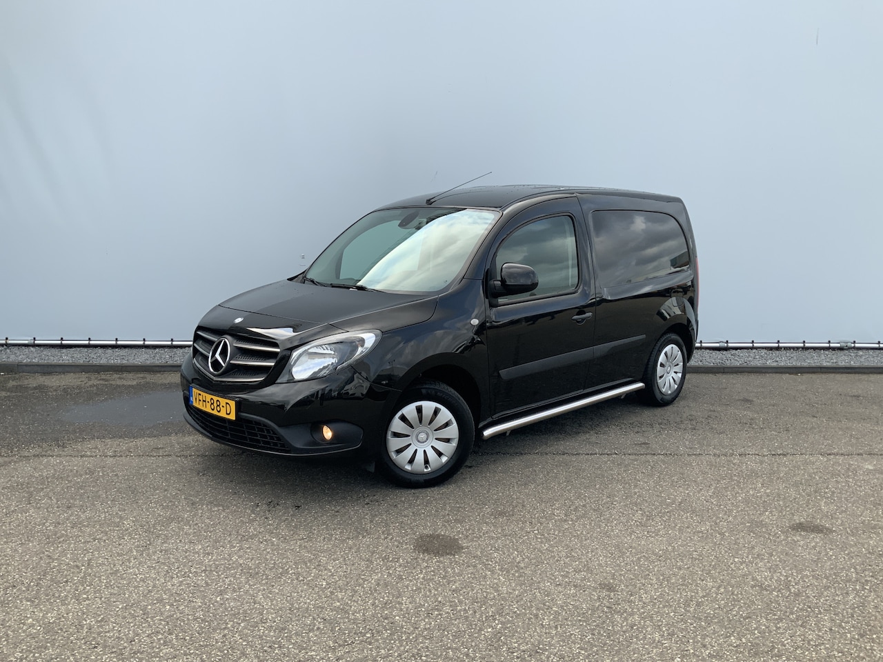 Mercedes-Benz Citan - 109 CDI BlueEFFICIENCY Business Ambition Airco Cruise Trekhaak 1050 kg Side Bar Euro 6 - AutoWereld.nl