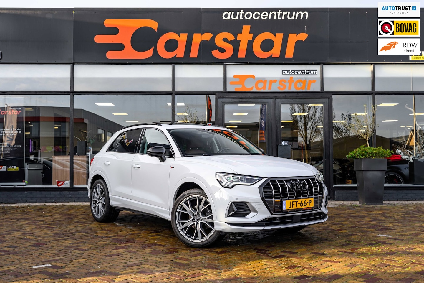 Audi Q3 - 35 TFSI S edition|PANO|LEER|CAMERA - AutoWereld.nl