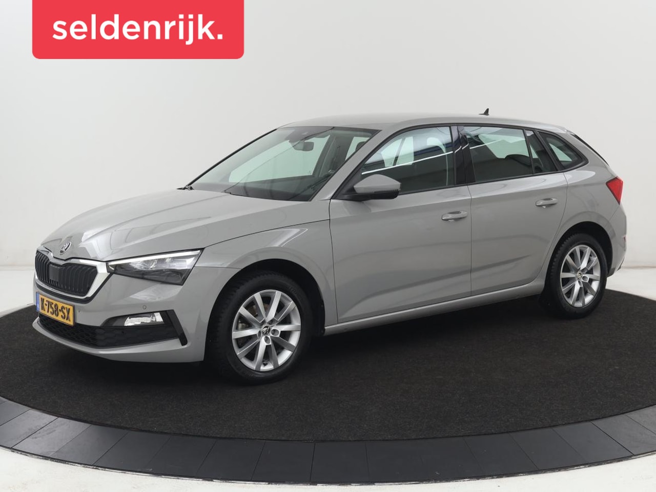 Skoda Scala - 1.0 TSI Business Edition | Stoelverwarming | Virtual Cockpit | Keyless | Carplay | Navigat - AutoWereld.nl