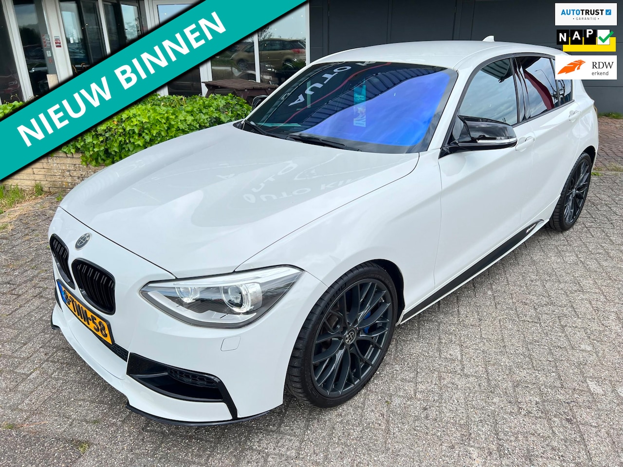 BMW 1-serie - 118i M-SPORT Executive NAV I HARMAN I NL APK+NAP - AutoWereld.nl