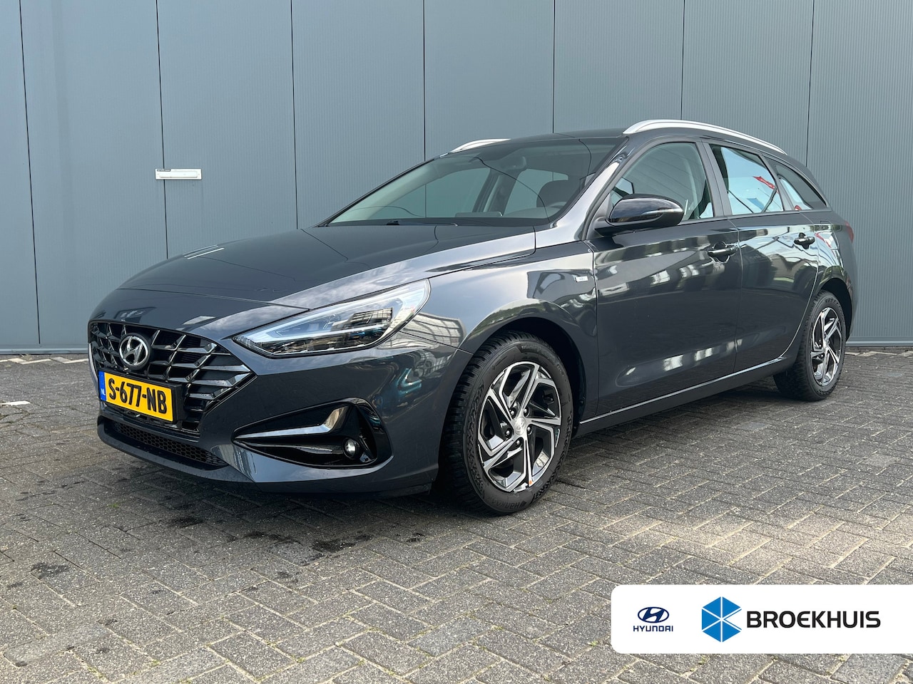 Hyundai i30 Wagon - 1.0 T-GDi 120pk MHEV Comfort Smart | Camera | Climate controle | Carplay | Cruise controle - AutoWereld.nl