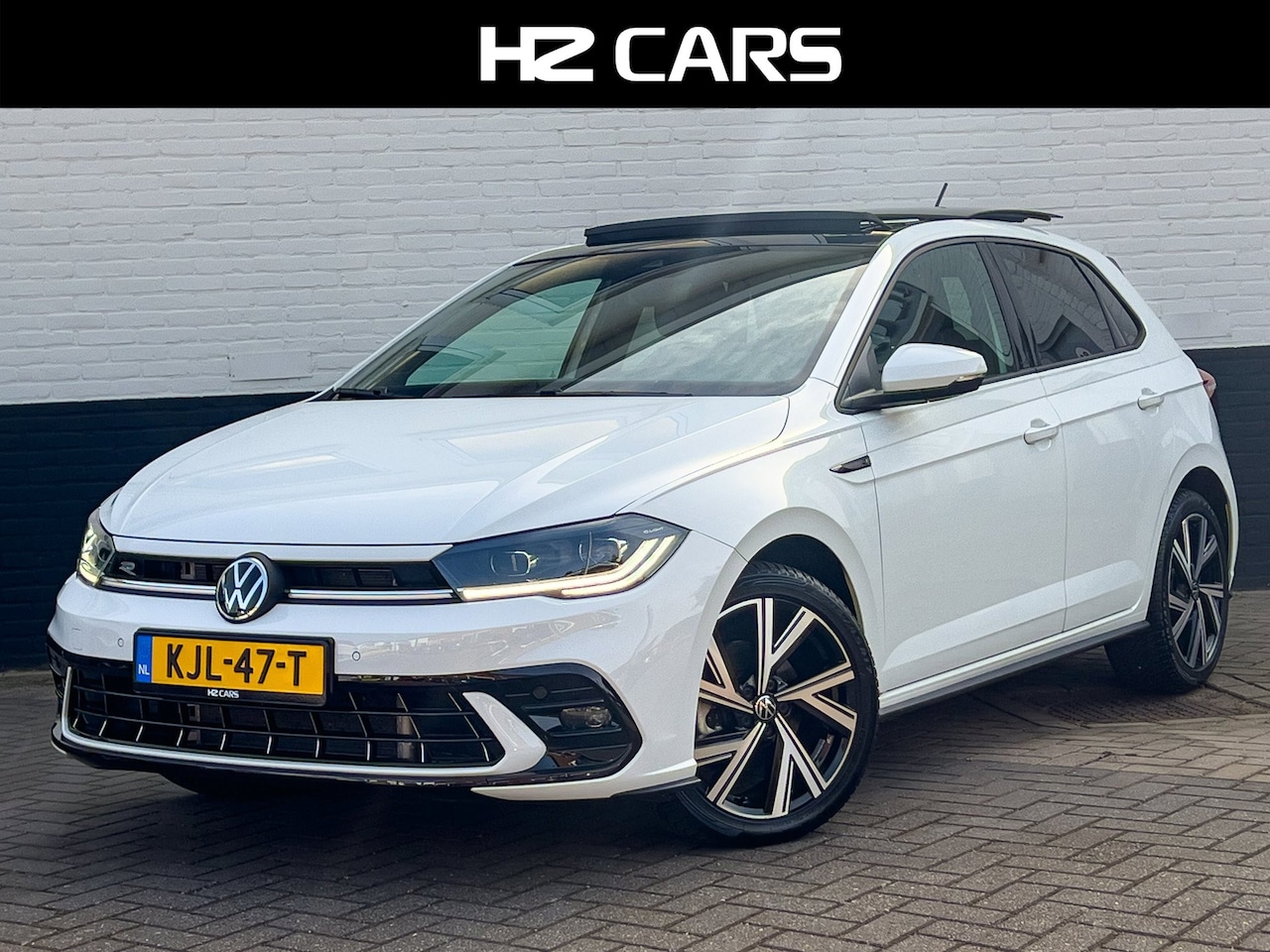 Volkswagen Polo - 1.0 TSI R-Line/Automaat/Pano/IQ/Camera/Keyless/ACC - AutoWereld.nl