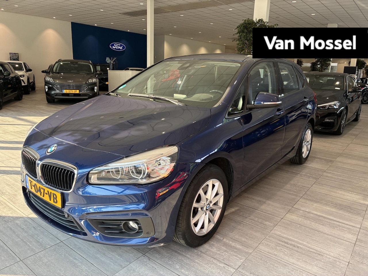 BMW 2-serie Active Tourer - 220i Executive 220i Executive - AutoWereld.nl