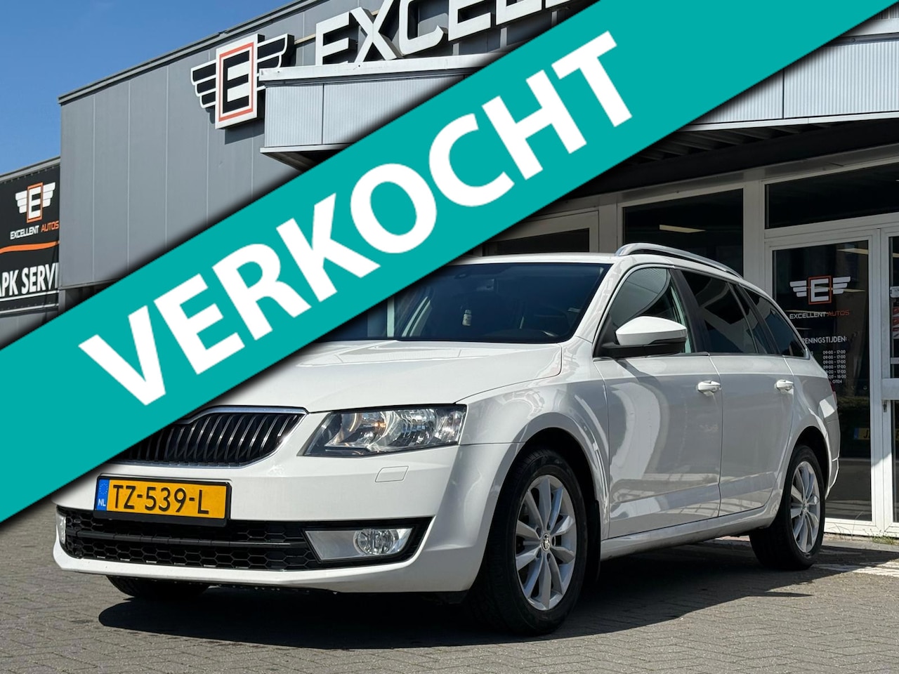 Skoda Octavia Combi - 1.6 TDI DSG Ambition Businessline - AutoWereld.nl