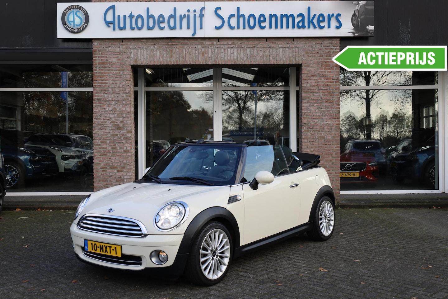 MINI Cabrio - 1.6 Cooper AUTOMAAT!! LEER CRUISE STOELVERW. CLIMA PDC 17"LMV ALL-SEASONS! XENON AUTOMAAT! - AutoWereld.nl