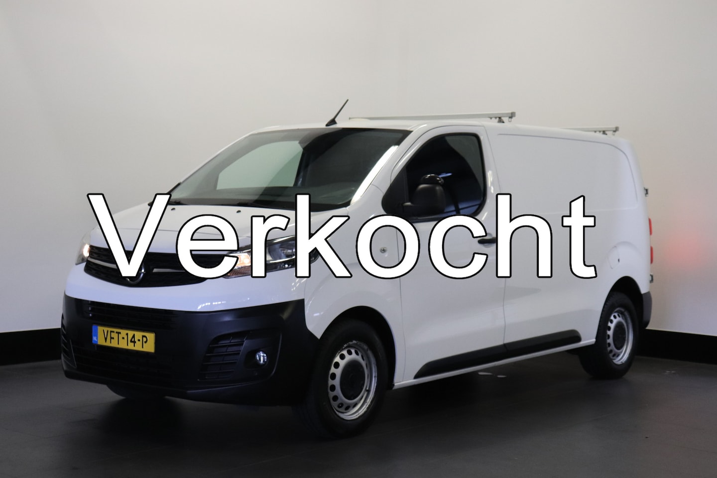 Opel Vivaro - 2.0 CDTI L2 122PK EURO 6 - Airco - Cruise - Camera - € 13.499,- Excl. - AutoWereld.nl
