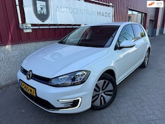 Volkswagen e-Golf - E-DITION // Automaat // Clima // PDC // Navi // LED //