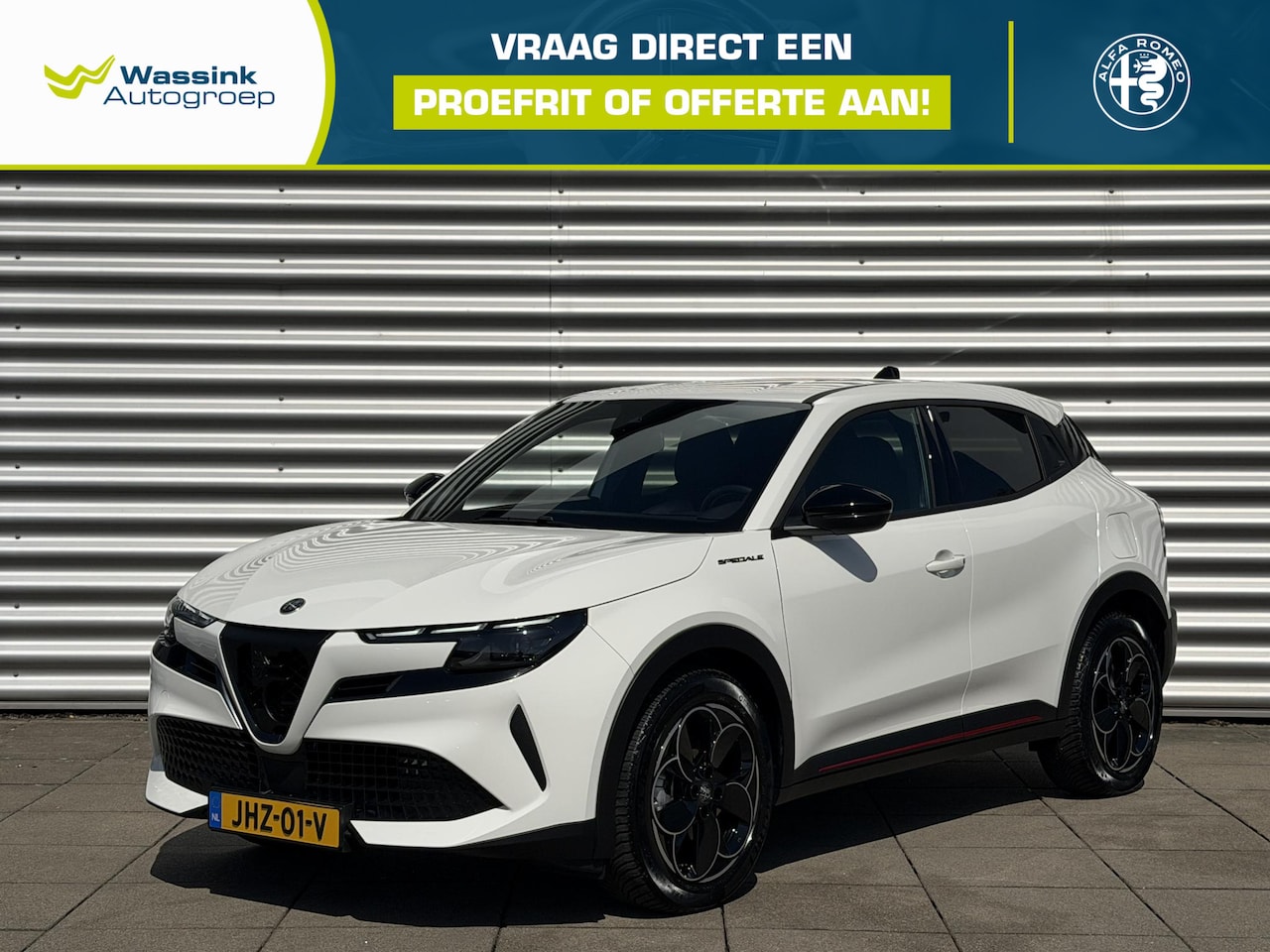 Alfa Romeo Junior - Elettrica 54 kWh Navigatie | Camera | Elektrische Achterklep | Pack Techno - AutoWereld.nl