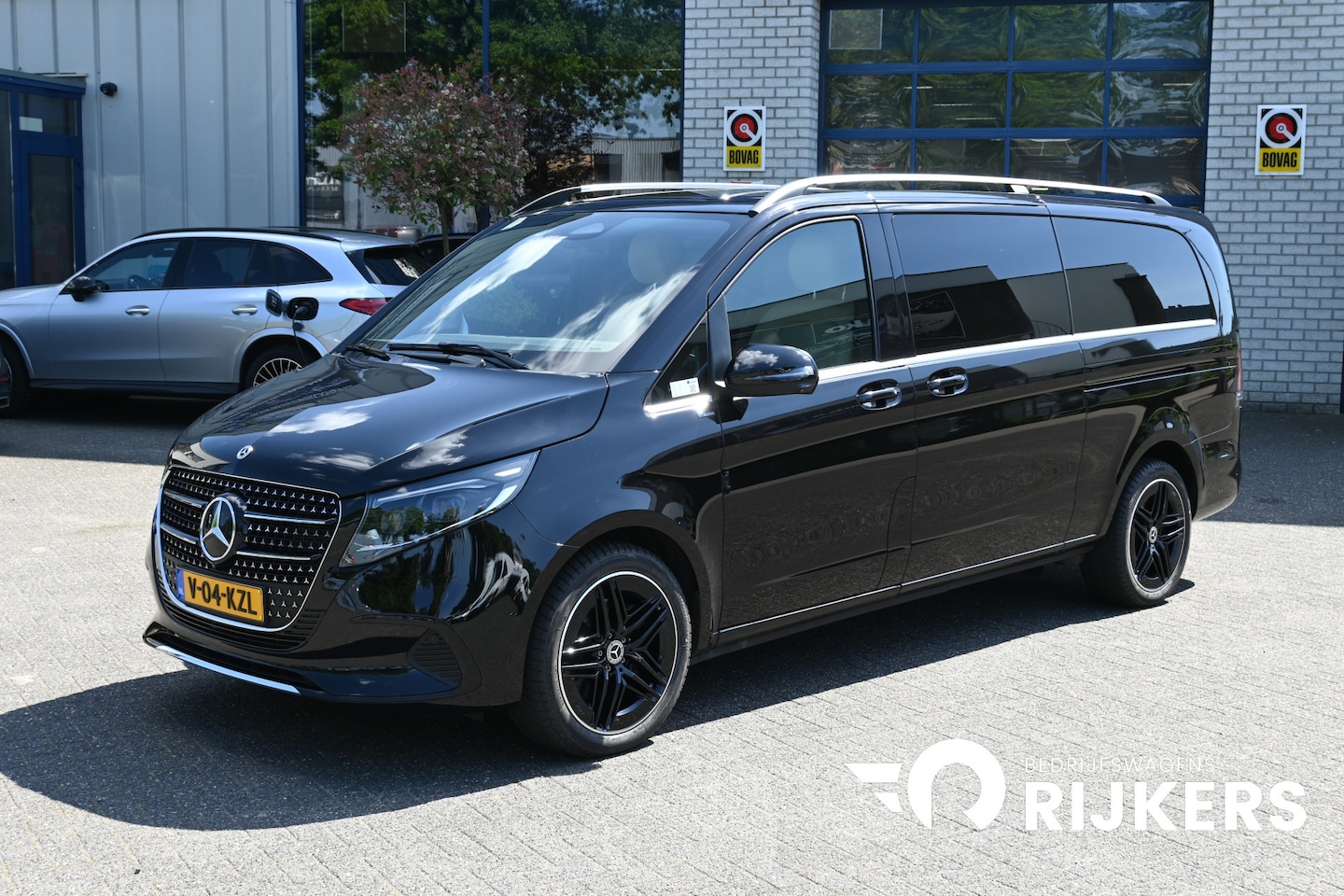 Mercedes-Benz V-klasse - 300d DC L3 XL Avantgarde 360 Camera, Electrische schuifdeuren, Distronic - AutoWereld.nl