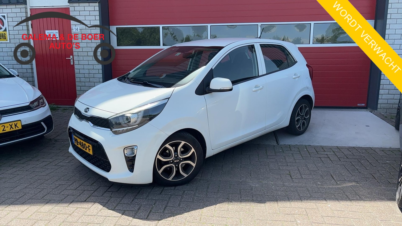 Kia Picanto - 1.0 CVVT First Edition CARPLAY / CAMERA / CRUISE CONTROL / NAVI / CLIMA / BLUETOOTH / NL-A - AutoWereld.nl