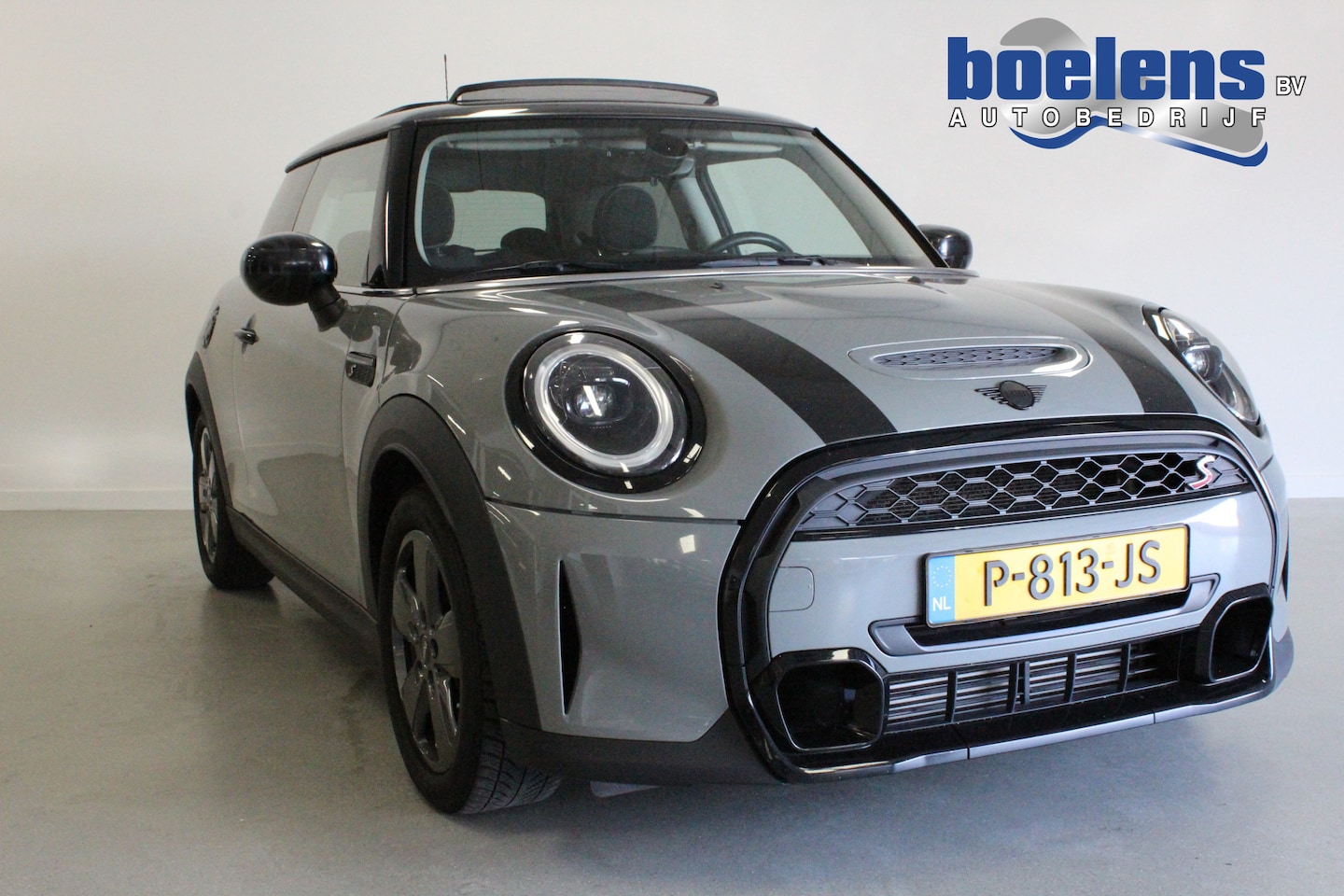 MINI Cooper S - Mini 2.0 Essential | PANO-DAK! | NAVIGATIE | 16'LMV | AIRCO | 180PK | LED | CARPLAY | PDC- - AutoWereld.nl