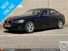 BMW 3-serie - 320d EfficientDynamics Upgrade Edition | Climate | Cruise | Leder | Navi | Trekhaak |