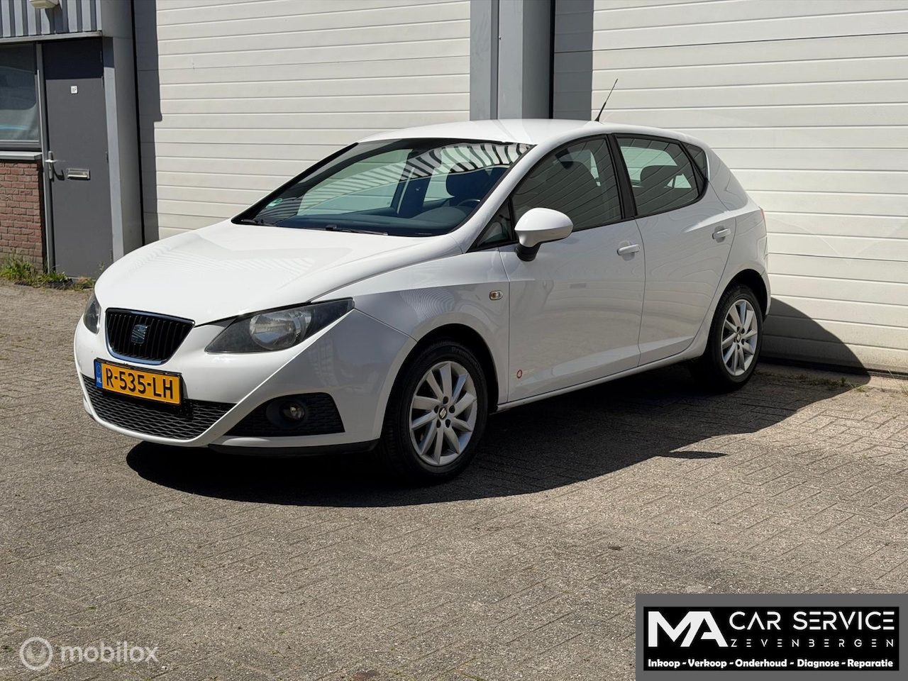 SEAT IBIZA