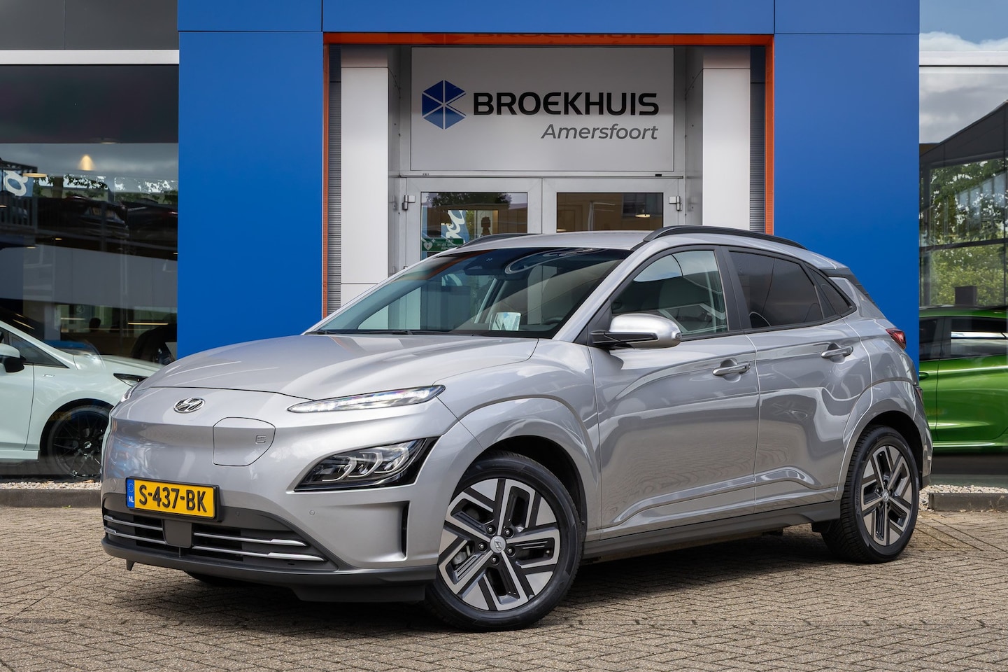 Hyundai Kona Electric - EV Premium 64 kWh | Camera | Head-up | Leder | Apple Carplay/Android Auto | Audio installa - AutoWereld.nl