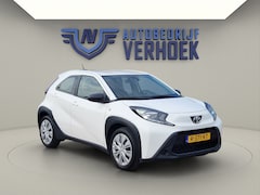 Toyota Aygo X - 1.0 VVT-i MT Play NL Auto - All Season Banden - Carplay
