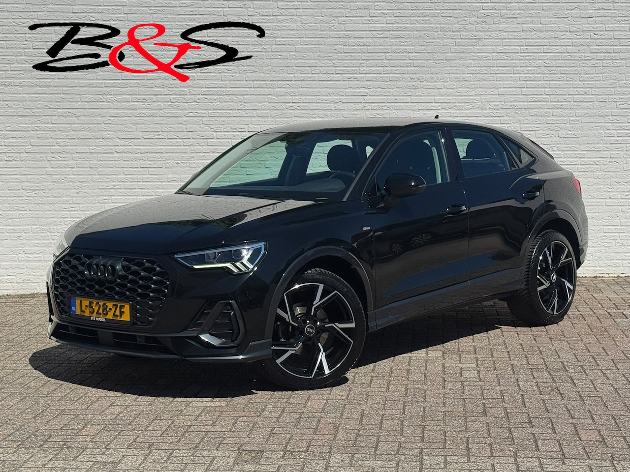 Audi Q3 Sportback - 35 TFSI S-line Adaptive cruise Digitaal dashboard Led Clima Stoelverwarming Carplay - AutoWereld.nl
