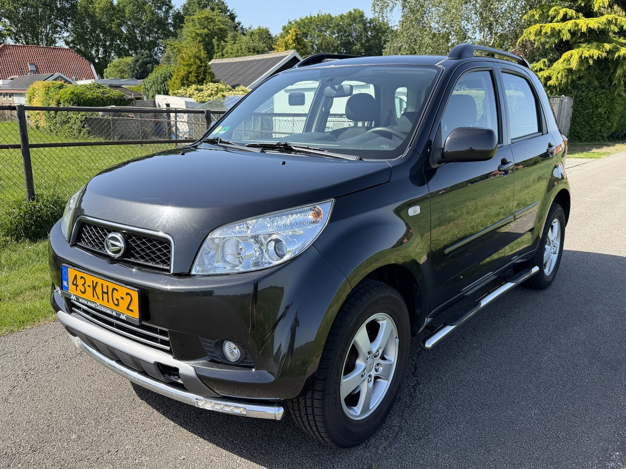 Daihatsu Terios - 1.5-16v Expedition 2WD Airco - AutoWereld.nl