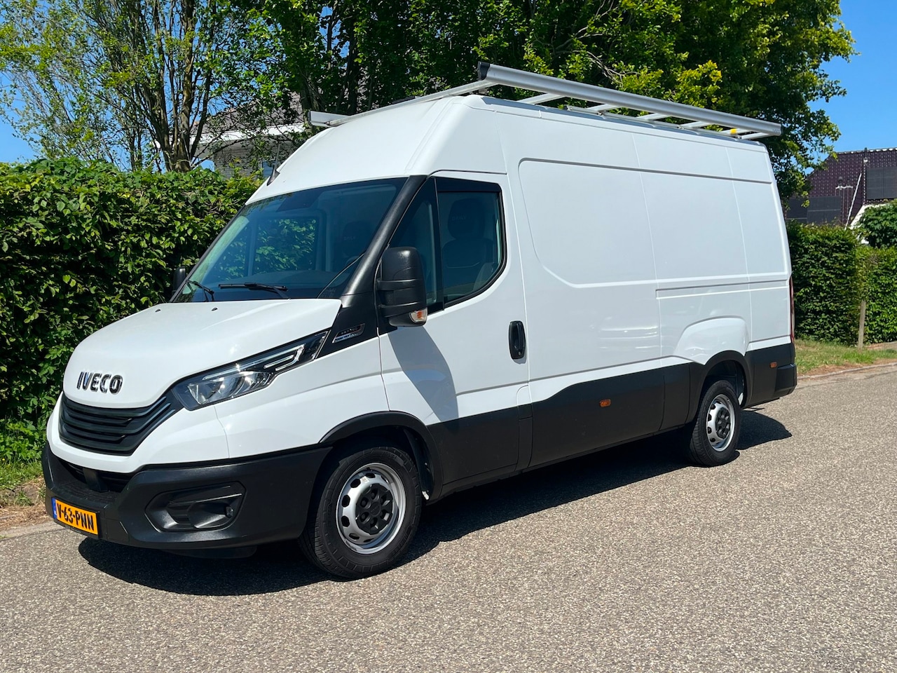 Iveco Daily - 35S18 3.0 Automaat |L2H2 | 3500kg trekgewicht |Imperiaal - AutoWereld.nl