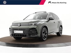 Volkswagen Tiguan - 1.5 272pk DSG eHybrid R-Line Edition · Panoramadak · 360 Camera · Wegklapbare Trekhaak · M