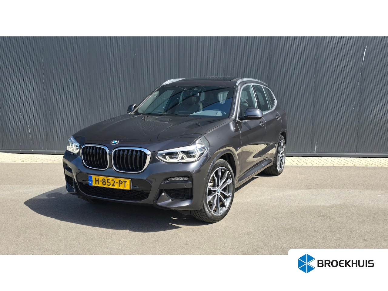 BMW X3 - xDrive20i 184pk High Executive Edition | M-Sport | Panoramadak | Trekhaak | Camera | Stoel - AutoWereld.nl