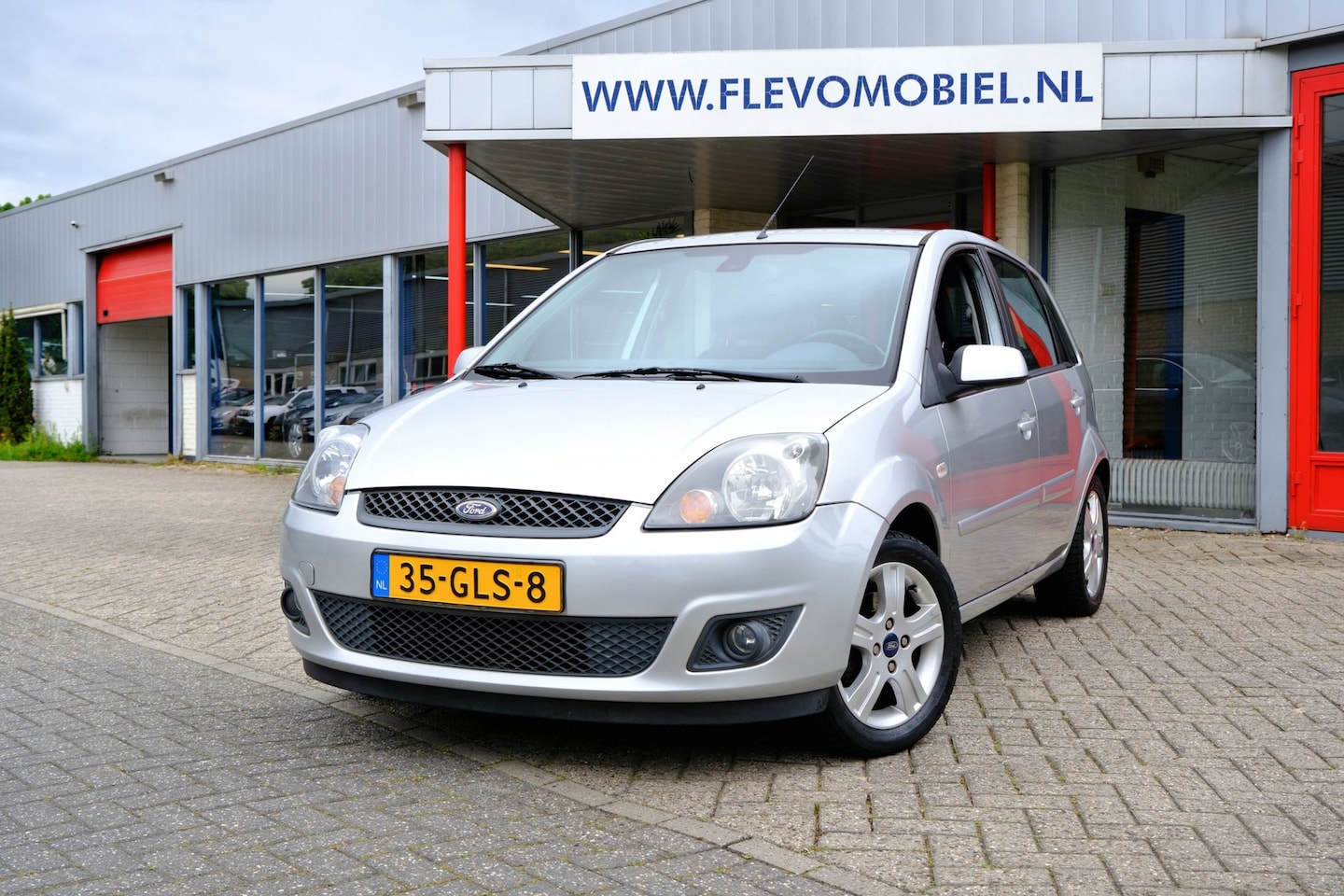 Ford Fiesta - 1.3-8V Futura XL 5-drs Clima|LMV|Trekhaak - AutoWereld.nl