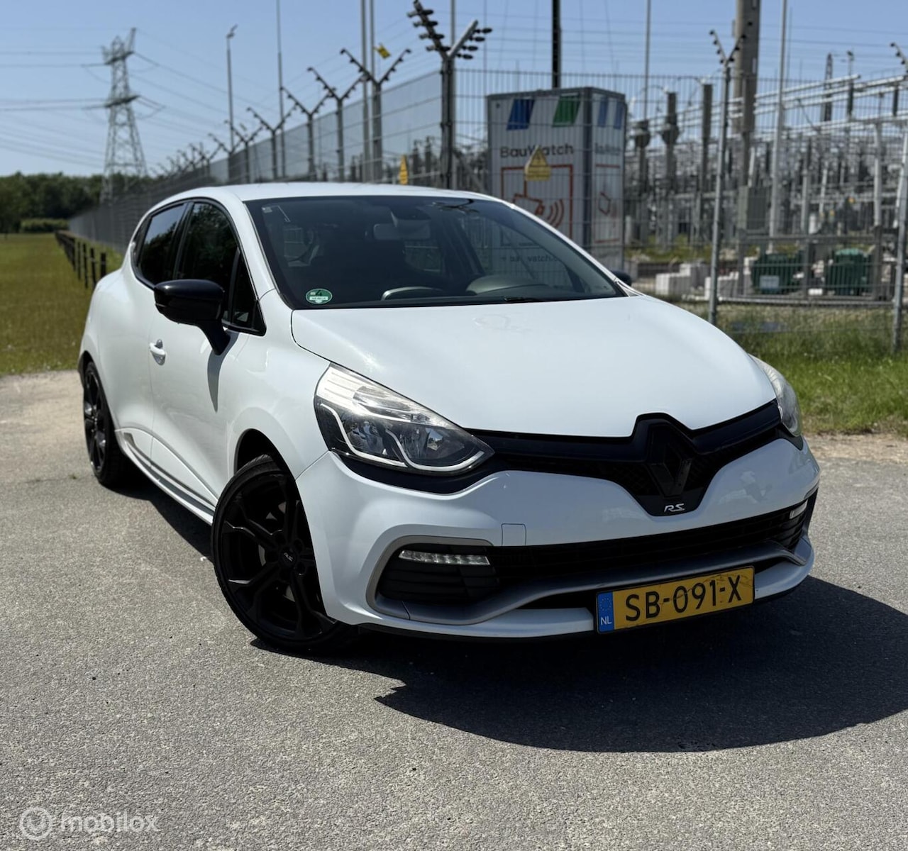 Renault Clio - 1.6 R.S. 230PK JBL Keyless - AutoWereld.nl