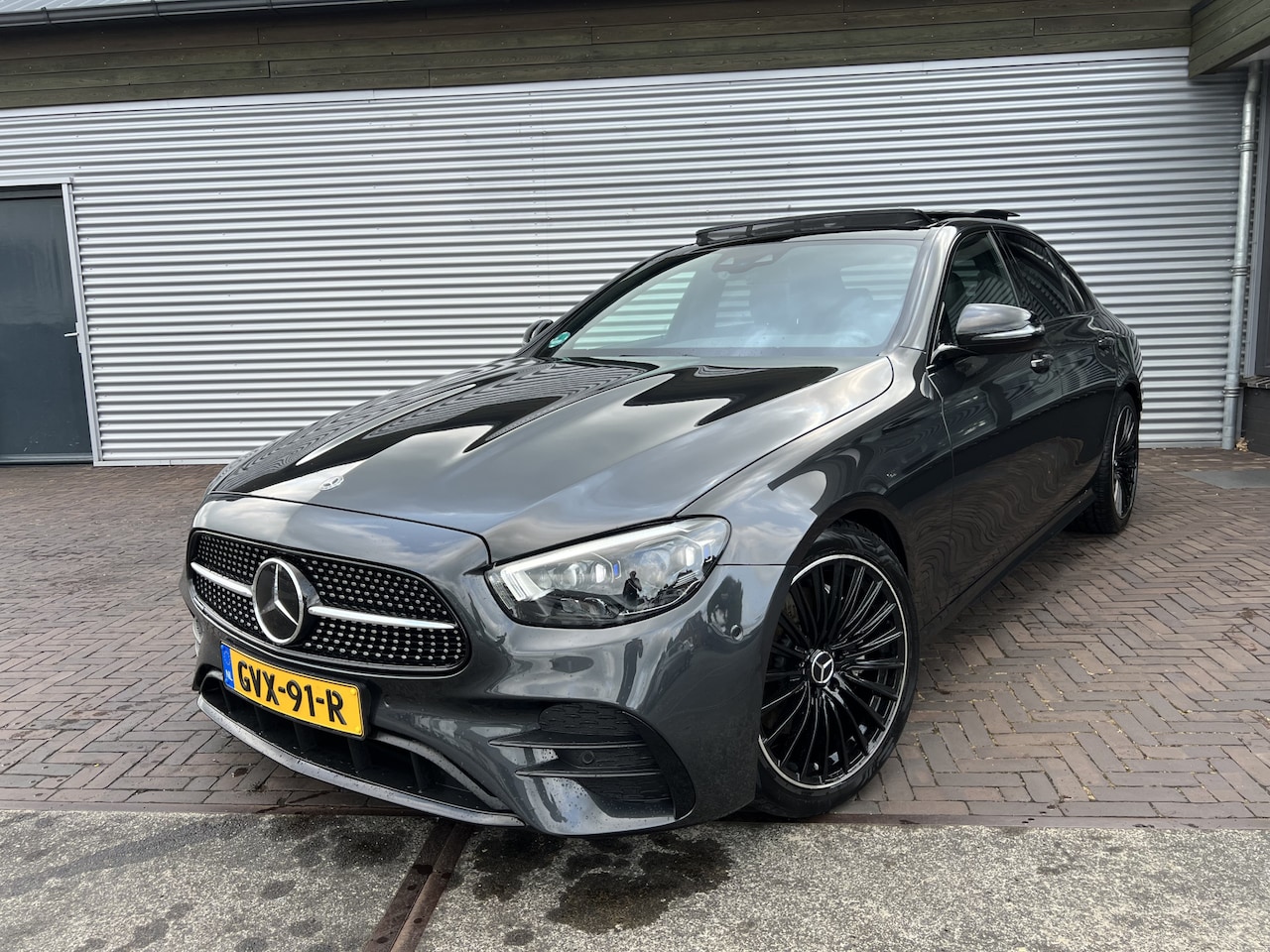 Mercedes-Benz E-klasse - 220 d AMG Line panoramadak night - AutoWereld.nl