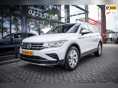 Volkswagen Tiguan - 1.5 TSI Elegance | Led | Virtual cockpit | Climate control | Stoelverwarming | Elek. achte