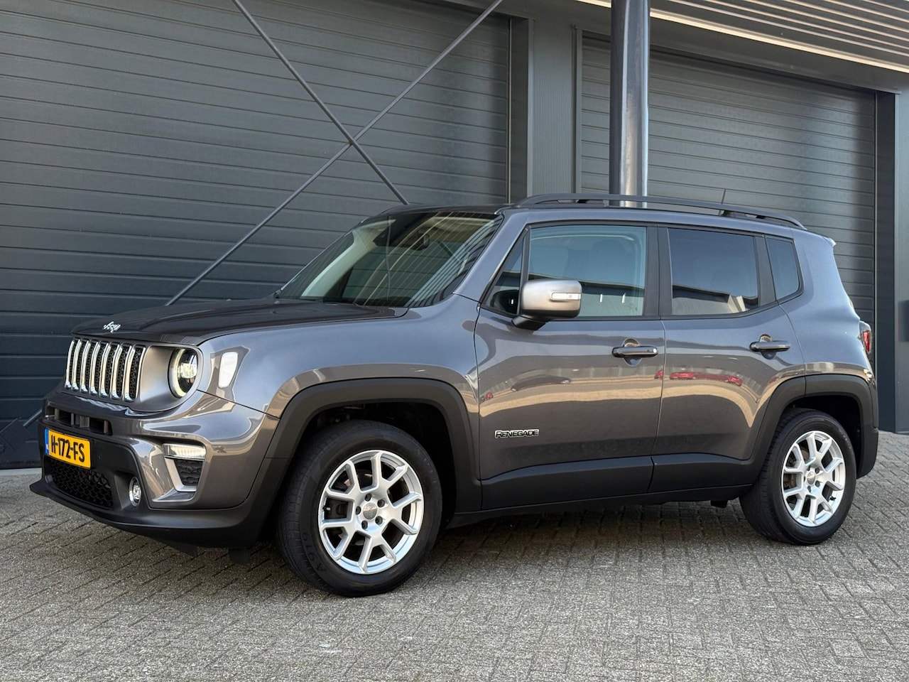 Jeep Renegade - 1.0T-e Limited 1.0T-e Limited, Camera, PDC V+A, Adaptive cruise, Carplay, Keyless - AutoWereld.nl