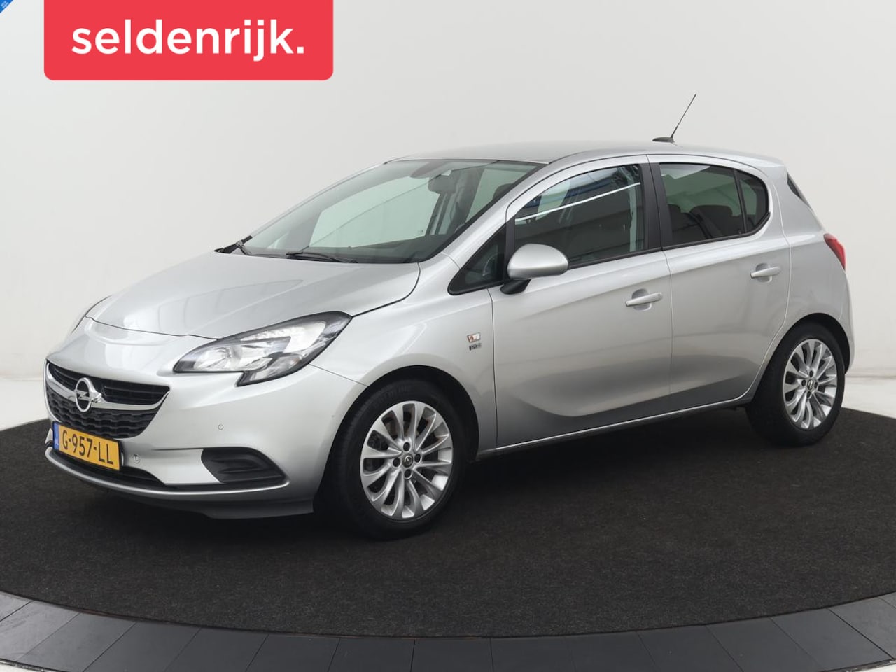 Opel Corsa - 1.0 Turbo 120 Jaar Edition | Stoelverwarming | Carplay | Camera | Stuurverwarming | Camera - AutoWereld.nl