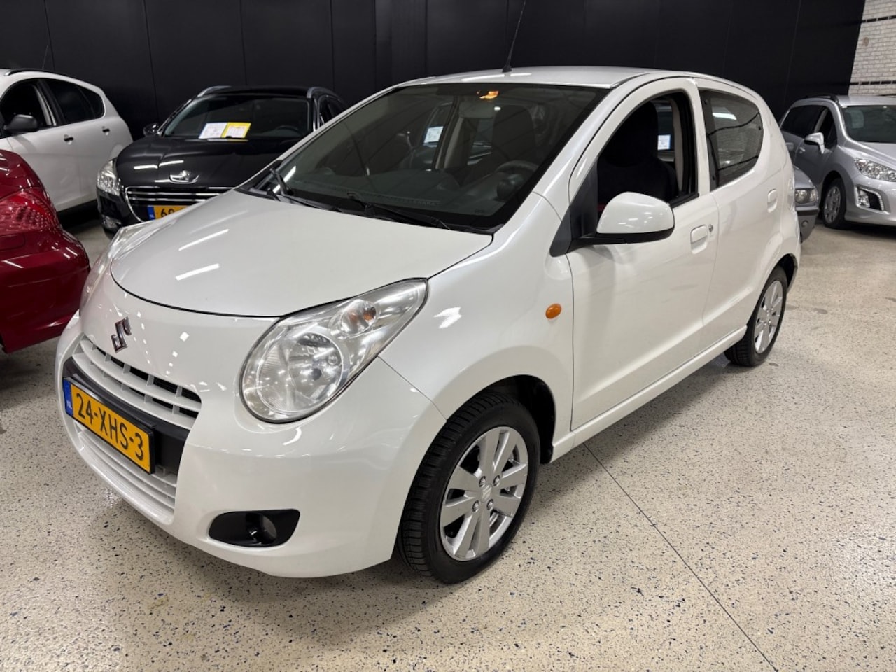 Suzuki Alto - 1.0 EXCLUSIVE / Airco /  CV / Lm Velgen - AutoWereld.nl