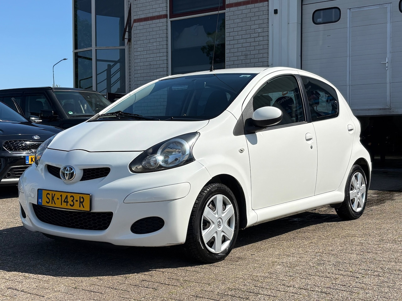 Toyota Aygo - 1.0-12V Cool 1.0-12V Cool - AutoWereld.nl