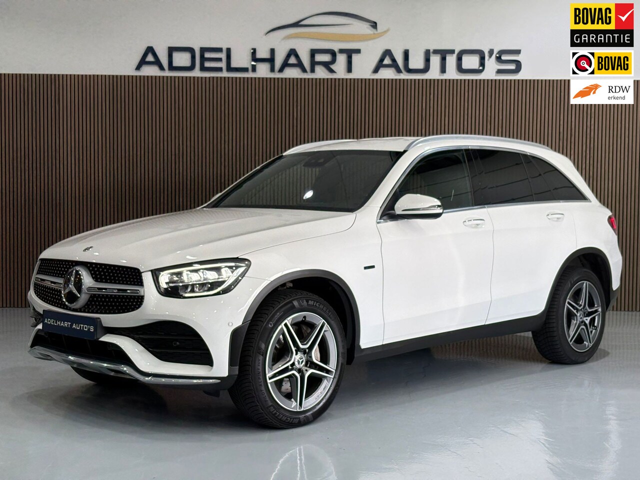 Mercedes-Benz GLC-klasse - 300e 4MATIC Business Solution AMG / Lederen interieur / Navigatie full map / Adaptive Crui - AutoWereld.nl