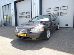 Volvo V70 - 2.4 Automaat | Trekhaak | Nette auto