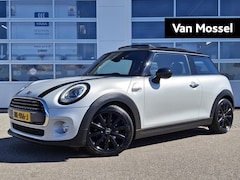 MINI Cooper - 3-Deurs 1.5 Chili Business | Panoramadak | LED | Parkeersensoren Achter | 17'' LMV | Navig