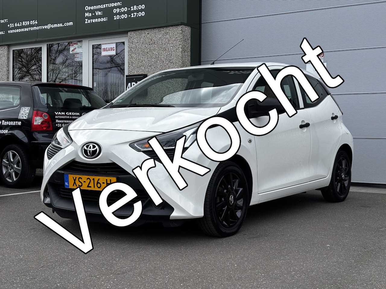 Toyota Aygo - 1.0 VVT-i x-fun Nap Airco Bluetooth Start/Stop Sport - AutoWereld.nl