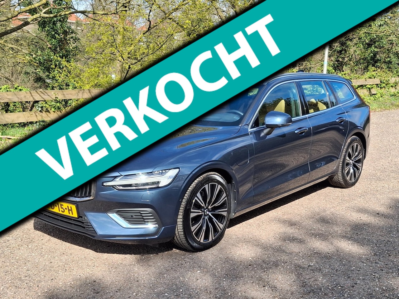 Volvo V60 - 2.0 T6 Plug-in hybrid AWD 398pk LongRange Ultimate Bright/Incl.BTW/Trekhaak/H&K - AutoWereld.nl