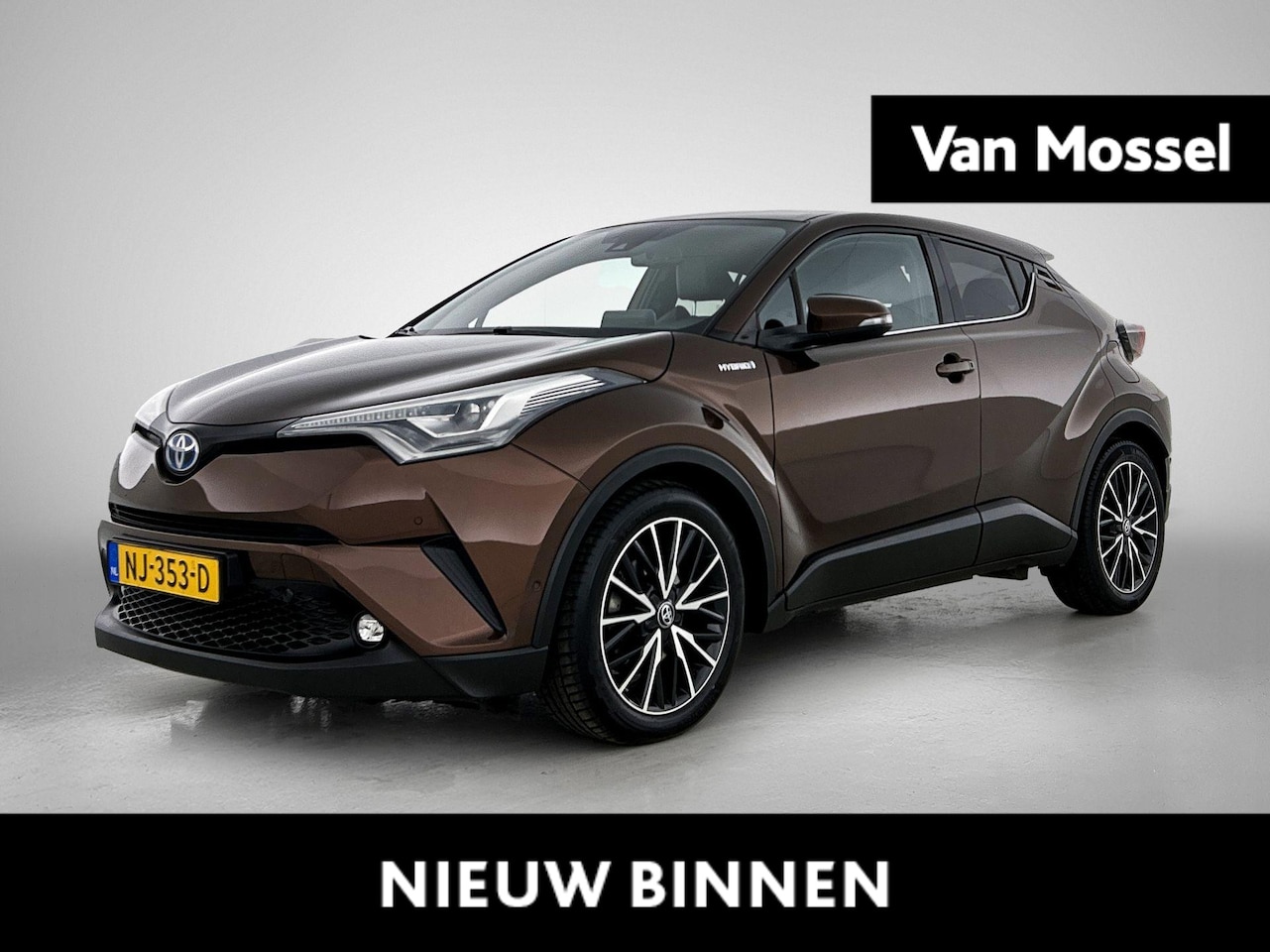 Toyota C-HR - 1.8 Hybrid Premium | ACHTERUITRIJCAMERA | APPLE CARPLAY - ANDROID AUTO | TREKHAAK | STOELV - AutoWereld.nl