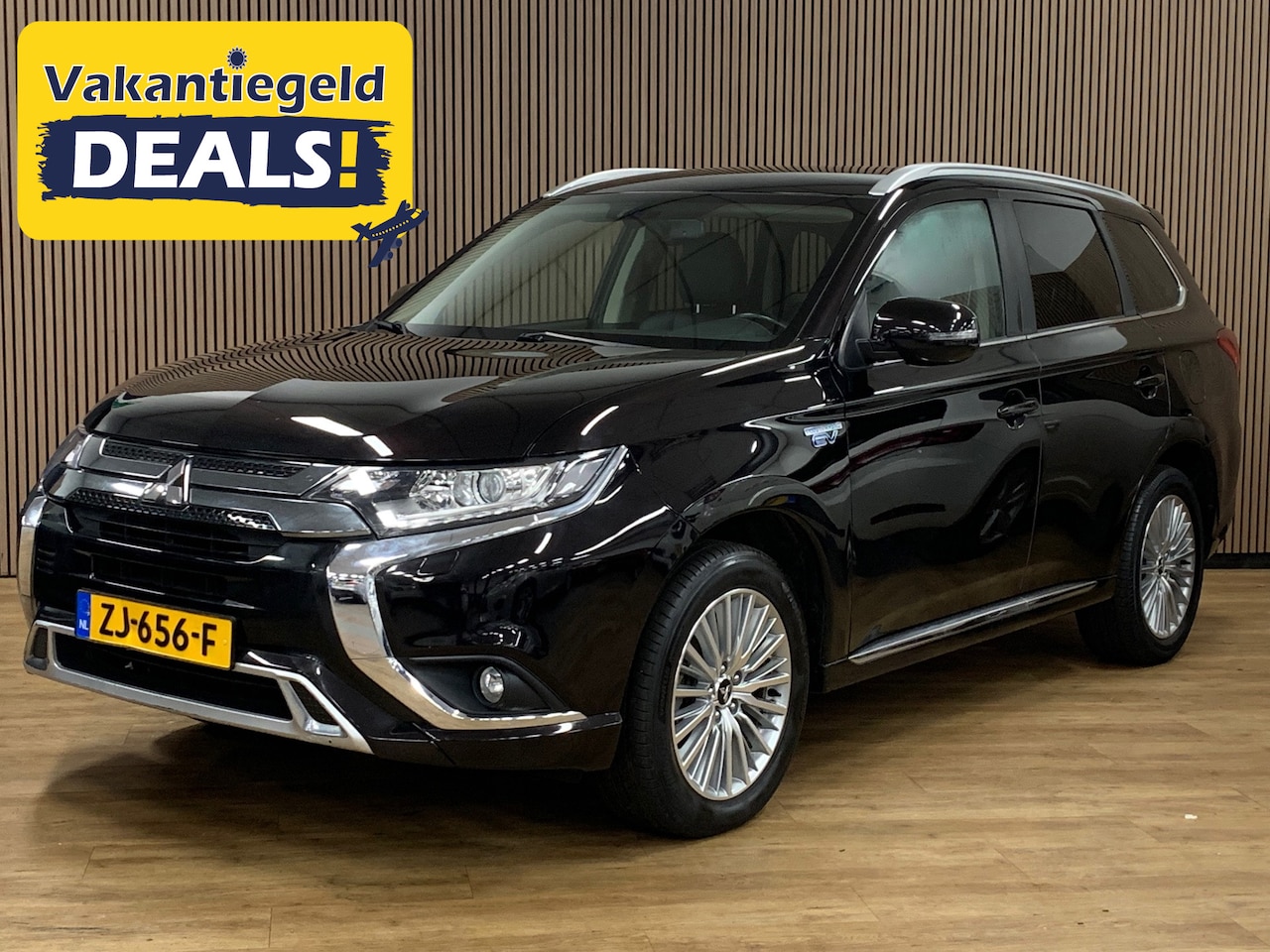 Mitsubishi Outlander - 2.4 PHEV Pure+|100000KM|Camera|Carplay| - AutoWereld.nl