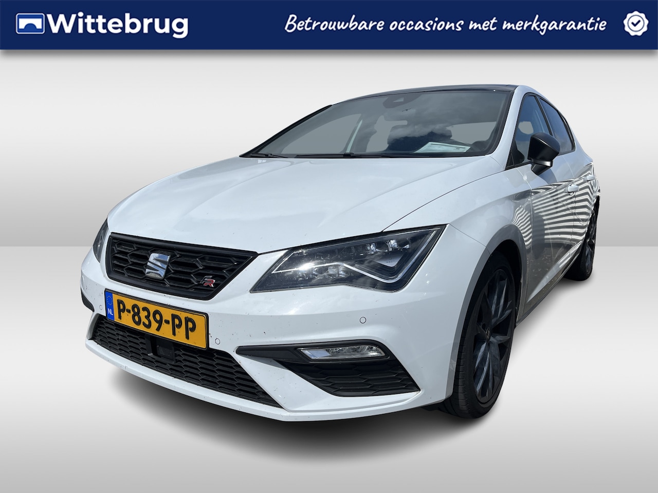 SEAT Leon - 1.5 TSI FR Business Intense Panoramadak / 18"LM velgen / App-connect / Navigatie / ACC - AutoWereld.nl