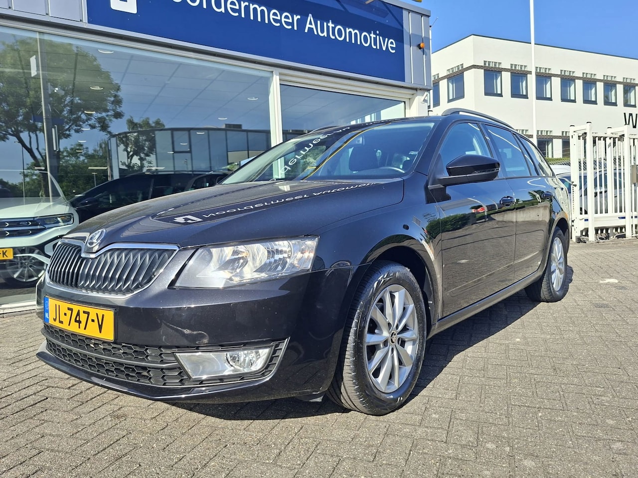 Skoda Octavia Combi - 1.2 TSI Greentech Ambition Businessline navigatie / automaat / cruise control - AutoWereld.nl